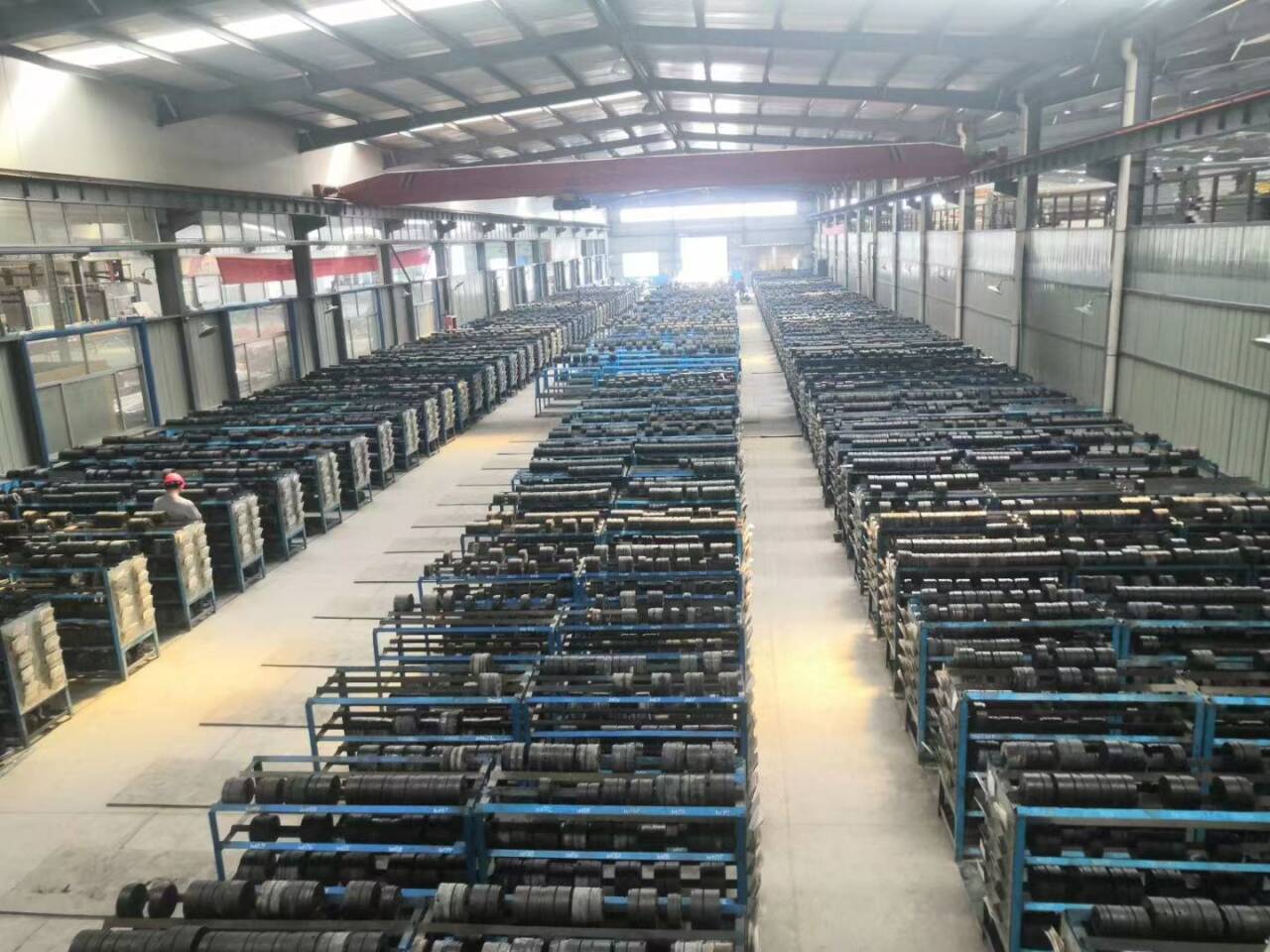 Aluminum extrusion molds in the Consmos factory