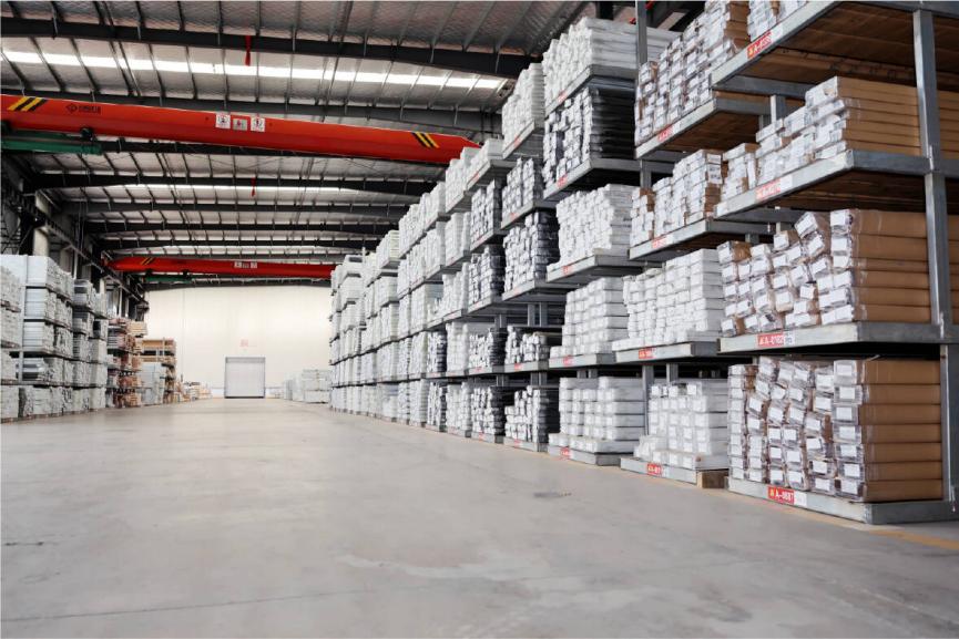 Finished aluminum profiles organized in the warehouse